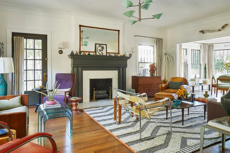 The Best Paint Colors to Pair with Every Floor Type, from Classic Hardwood to Gray Carpet