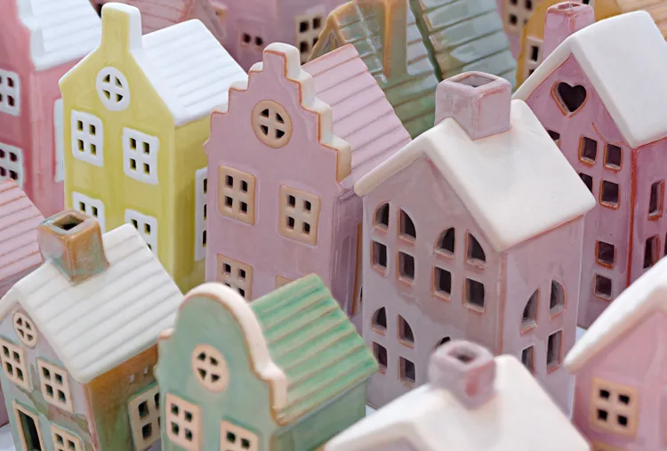 Mini Ceramic Houses Are This Winter’s Sweetest Decorating Trend—3 Easy Ways to Use Them