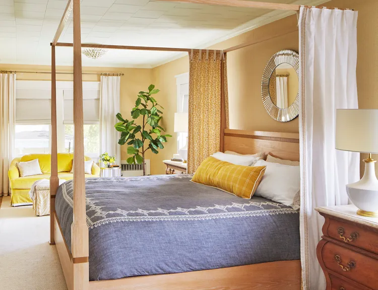 Designers Say This Shade of Yellow Will Be Everywhere This Spring