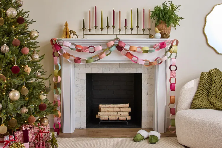Paper Chains Are So Back: See Why the Old-School Holiday Craft Is Trending This Season