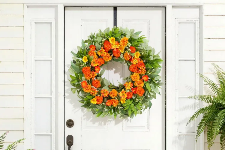 These Summer Wreaths Will Add a 'Pop of Greenery' and Instantly Boost Your Curb Appeal—and They’re All Under $40