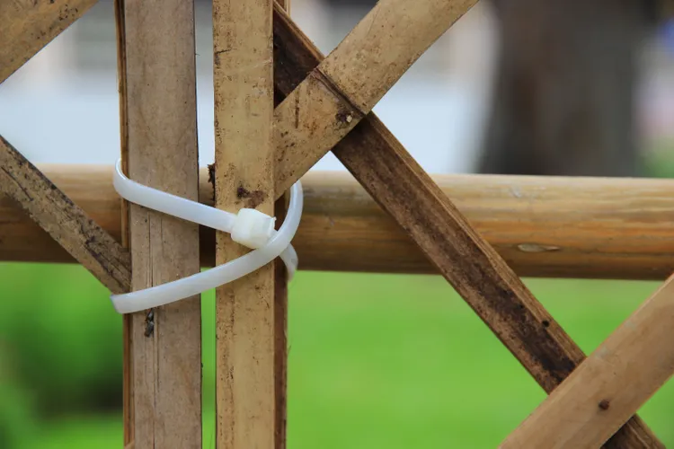 9 Surprising Ways You Should Be Using Zip Ties Around the House