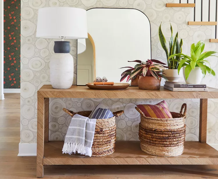 25 Console Table Decor Ideas to Spruce Up Any Space
