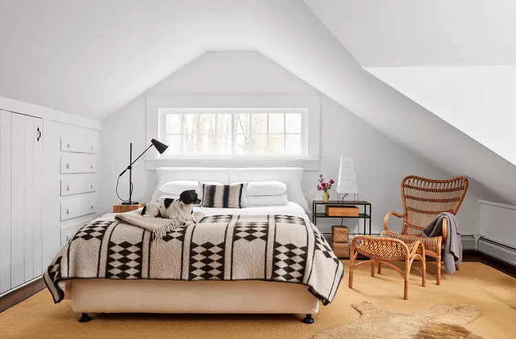 24 Attic Bedroom Ideas for a Cozy Escape
