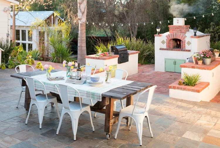 11 Smart Landscaping Upgrades That Boost Curb Appeal and Home Value
