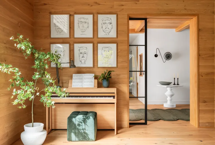 Honey Oak Is So Back: 3 Ways to Embrace the Classic '90s Wood Tone