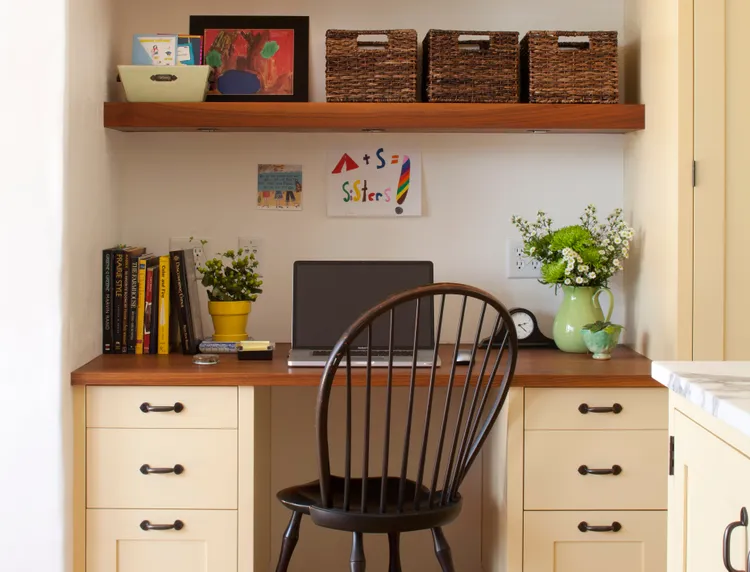 The '90s Kitchen Desk Is Officially Back (and More Practical Than Ever)
