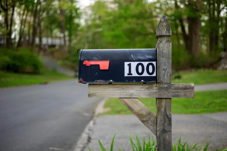 4 Easy Mailbox Fixes Every Homeowner Should Make This Week, According to the USPS