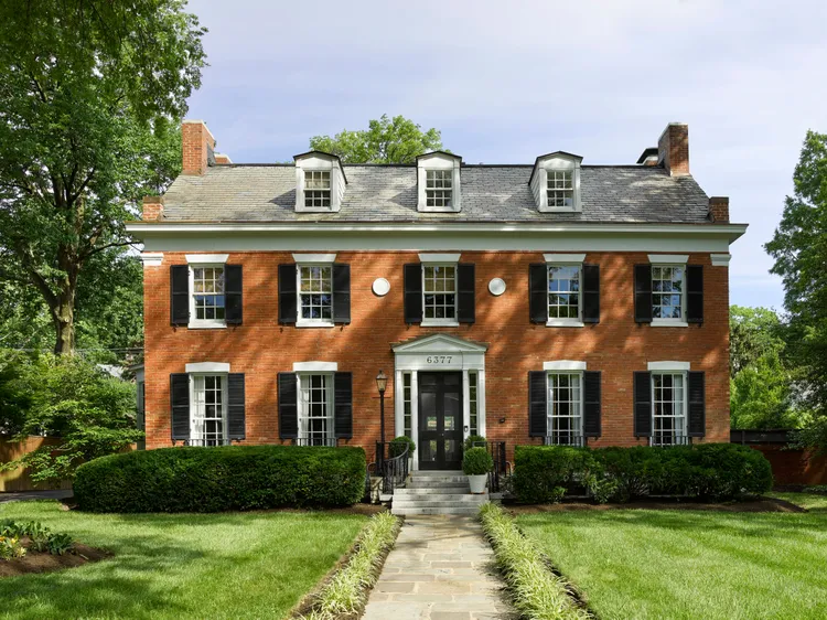 7 Curb Appeal Trends That Will Transform Your Home’s Exterior in 2026