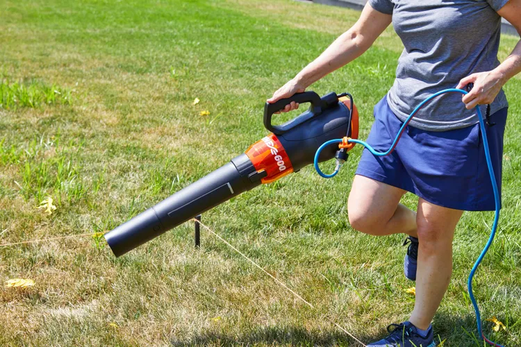 25 End-of-Season Patio and Garden Deals on Amazon That Have Absolutely No Business Being This Low—from $9