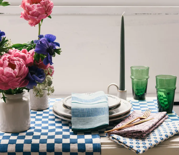 How to Clean Tablecloths the Right Way