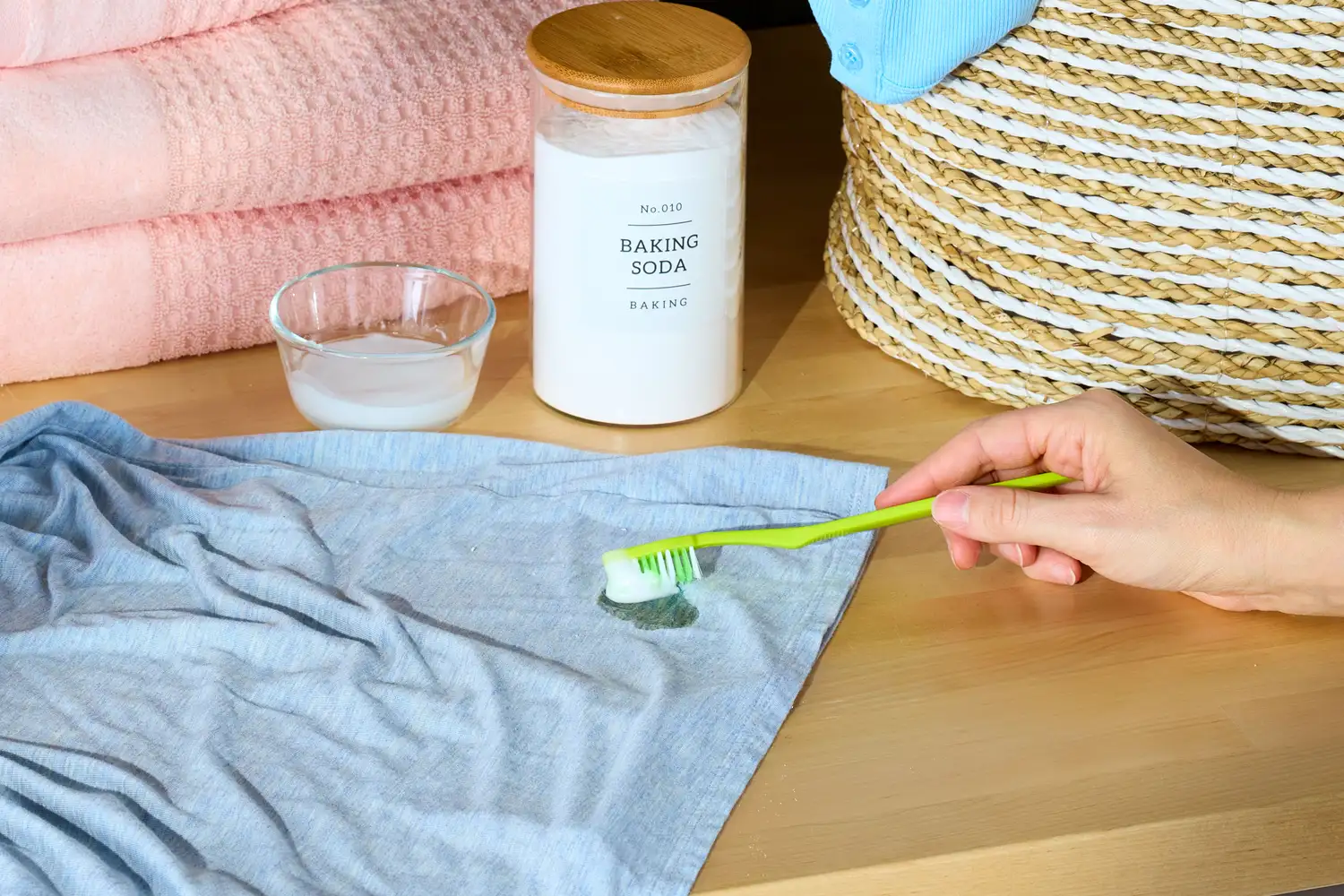 Yes, You Should Be Using Baking Soda in Laundry: 8 Genius Uses