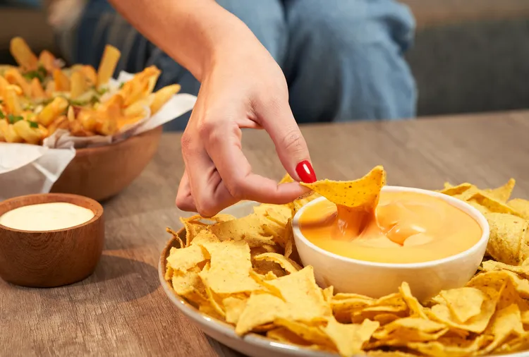 How to Throw a Last-Minute Super Bowl Party That Will Make You Look Like a Game-Day Pro