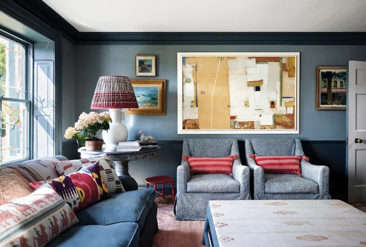 5 Paint Colors That Could Lower Your Home’s Resale Value, According to Real Estate Pros