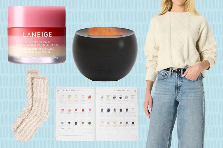 I’m on a Strict Holiday Budget and Found 18 Cozy, Under-$30 Gifts for Mom That She’ll Actually Use