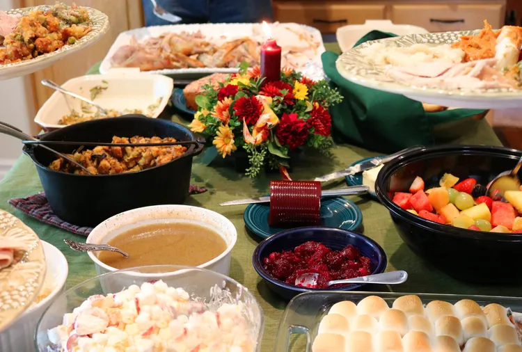 Hosting a Belated Friendsgiving Is Actually Genius—Here's Why