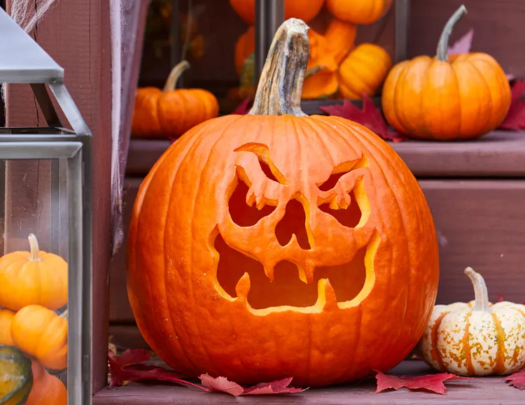 It's Official: This Is the Best Day to Carve Your Halloween Pumpkins