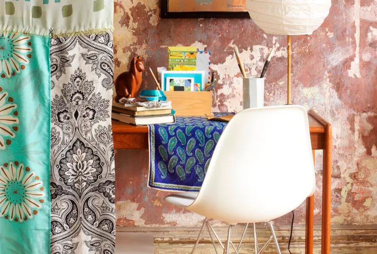 7 Creative Ways to Decorate with Silk Scarves This Summer