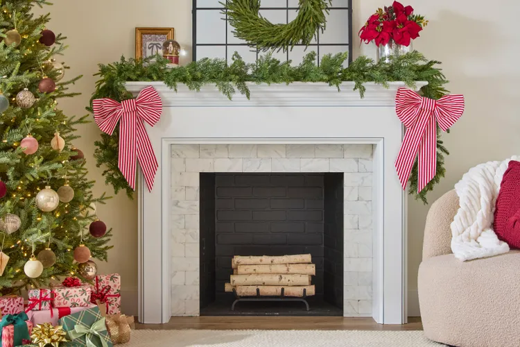 Everyone Is Making These Giant Christmas Bows—and They're Easier Than You'd Think!
